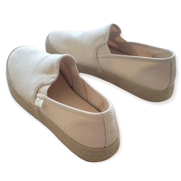 NWOB UGG Bren Slip-On Espadrilles Shoes 7 Narrow Soft Ivory Neutral - Picture 2 of 6